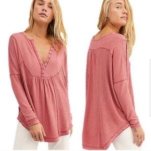 Free People Oversized Leo Henley Top in Rose Size S
